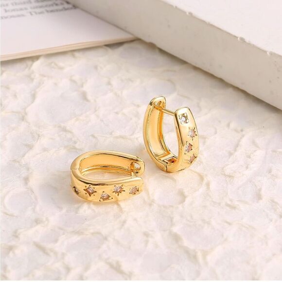 Chunky cubic zirconia hoop huggie earrings - Picture 3 of 4